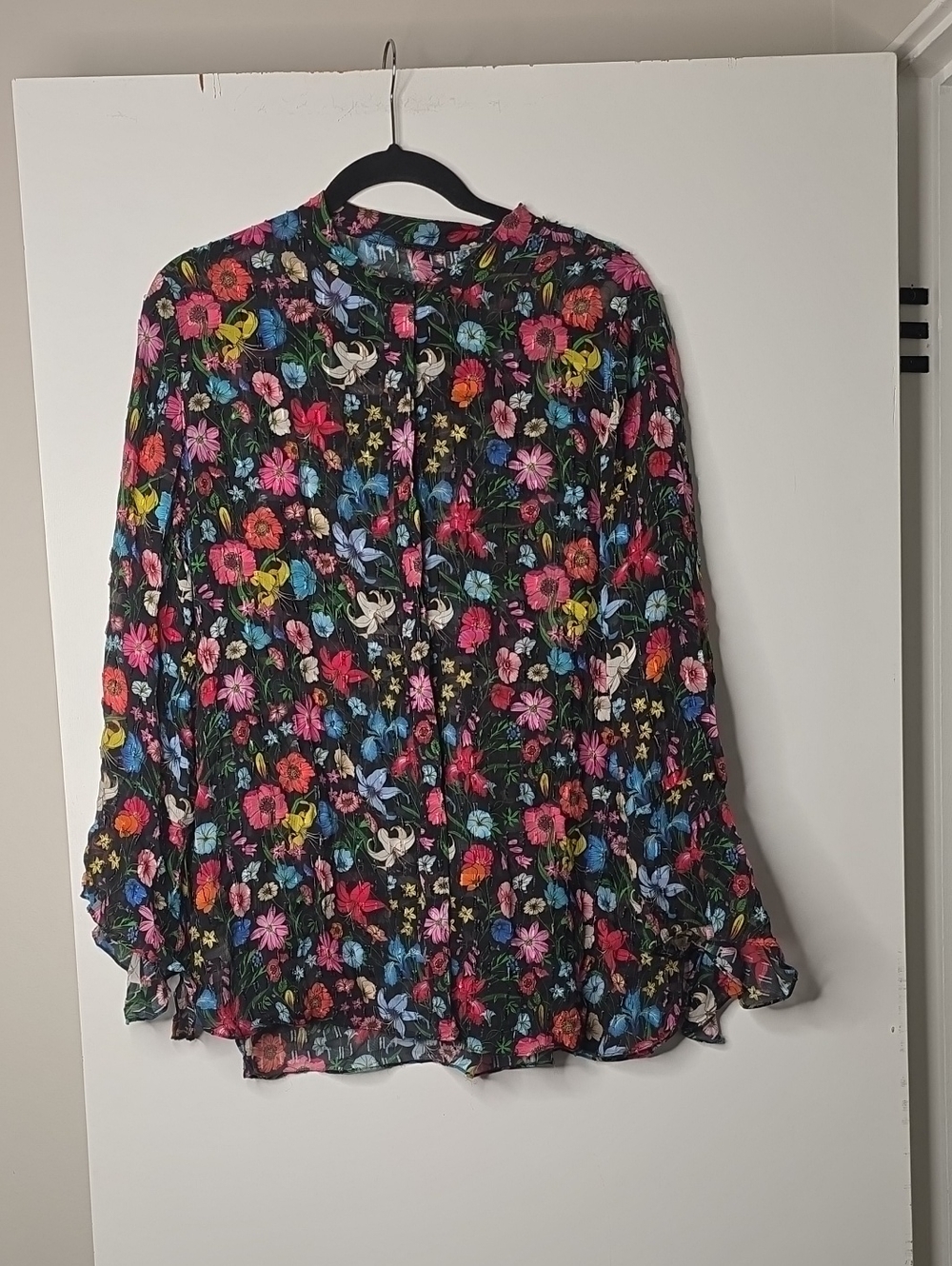 Elie Tahari Black Multicolor Floral Long-Sleeve Blouse Button Up